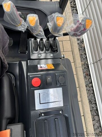 Electric - 3 wheels Bobcat B20NT Li-Ion Neugerät!!!