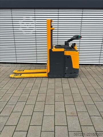 Pallet Stackers Jungheinrich ERD 220 KLPF