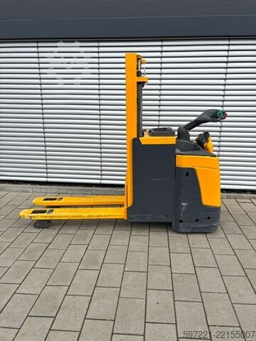 Pallet Stackers Jungheinrich ERD 220 KLPF