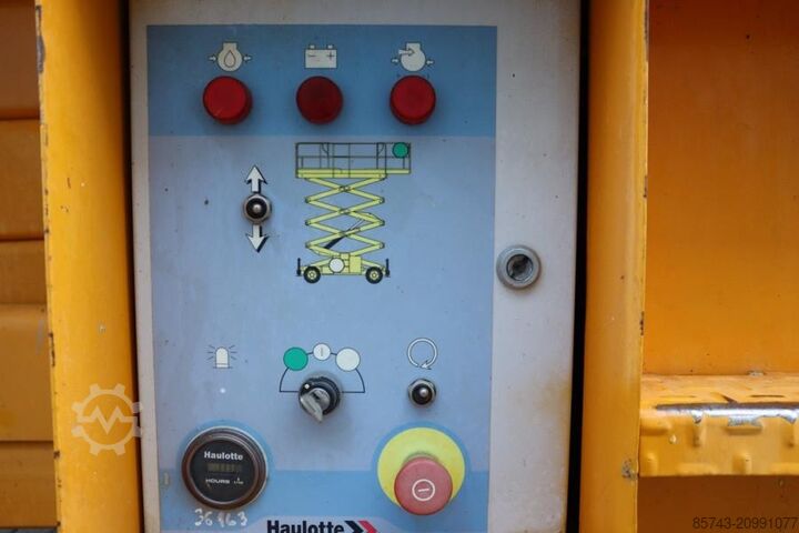 Scissor lift Haulotte H15SXL Diesel, 4x4 Drive, 15m Working Height, 500k