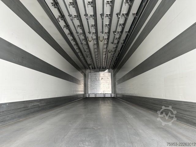 Reefer semitrailer Schmitz Cargobull SKO 24 Rohrbahn Carrier Vector HE 19 Silent