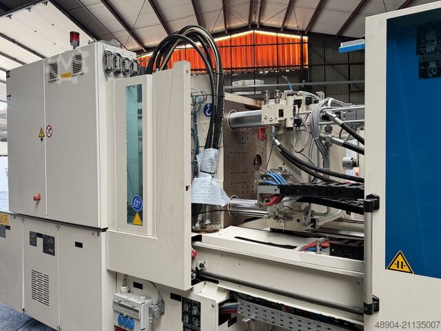 Spritzgießmaschine KraussMaffei KM 130-750-180 CXV BluePower 2-Farben 2K
