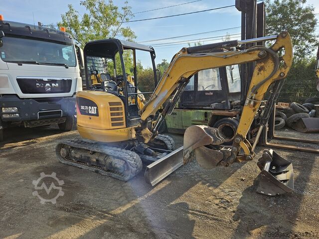 Minibagger Caterpillar 302.7D CR