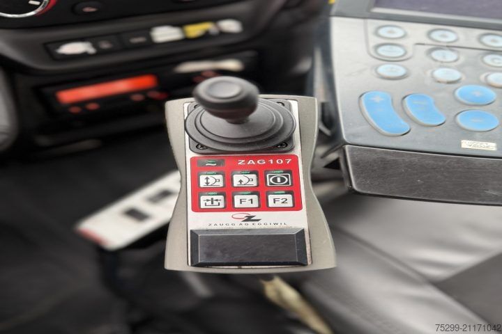 Abrollkipper Iveco 70C17H P Daily Hiab / Swiss-Vehicle