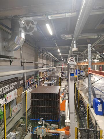 Framax Glasflaschen-Abfüllanlage mit einer Kapazität von 2900 Flaschen pro Stunde FRAMAX Various