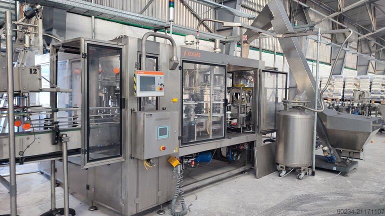 Kosme PET-Abfülllinie mit einer Kapazität von 3000 Flaschen/Stunde KOSME Various