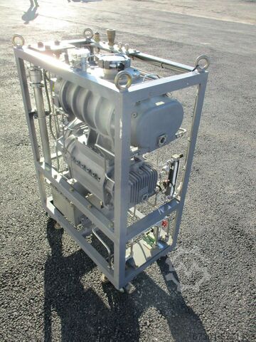 Drehschiebervakuumpumpe EBARA Vakuumpumpe RT 51 Wälzkolben-Verstärker-Vakuumpumpe