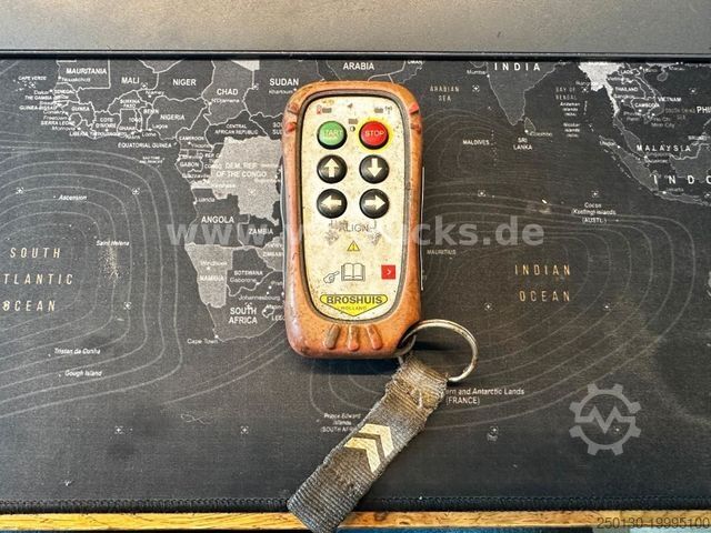 Tieflader-Sattelauflieger BROSHUIS 2ABD-38A Tiefbett-Auflieger 2.Achser