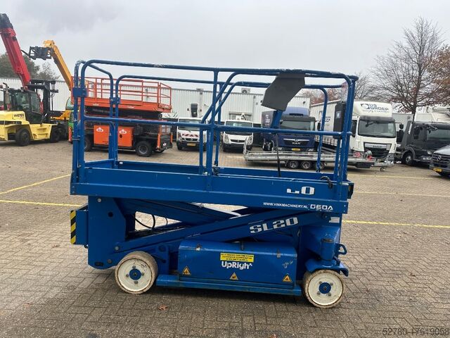 Scherenhebebühne UpRight SL20