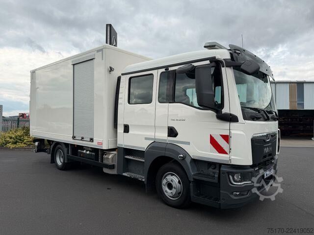 Suitcase MAN TGL 12.250 4x2 BB DoKa LBW 6 Sitze 2 AHK 2 Rollo