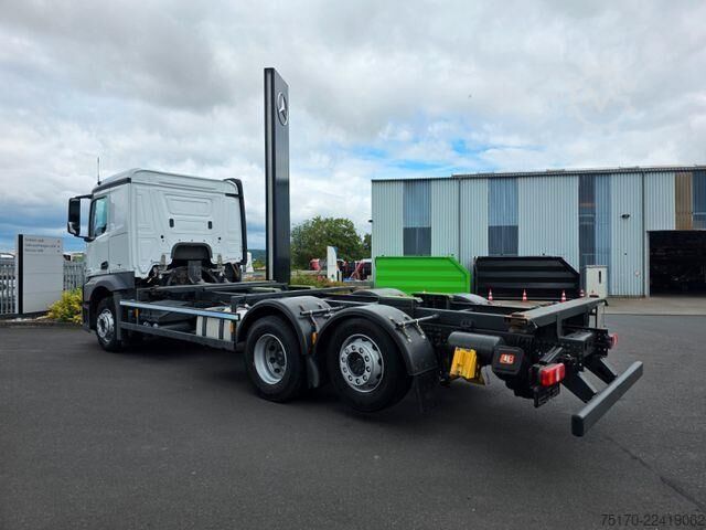 Chassis with cab Mercedes-Benz Actros 2542 L 6x2 BDF Retarder ADR