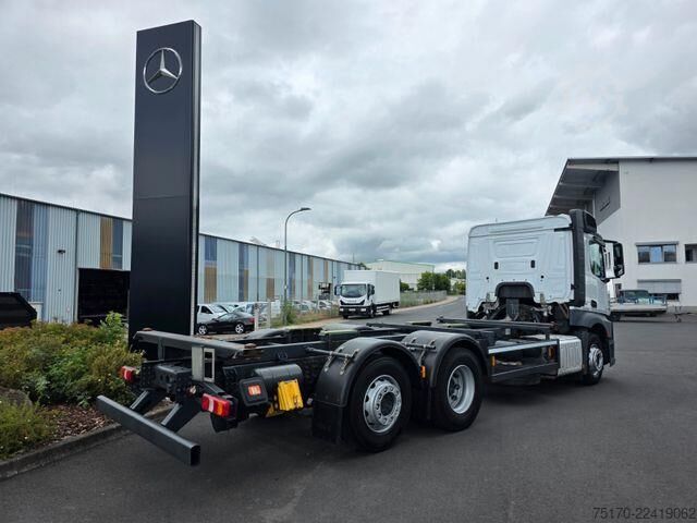 Chassis with cab Mercedes-Benz Actros 2542 L 6x2 BDF Retarder ADR