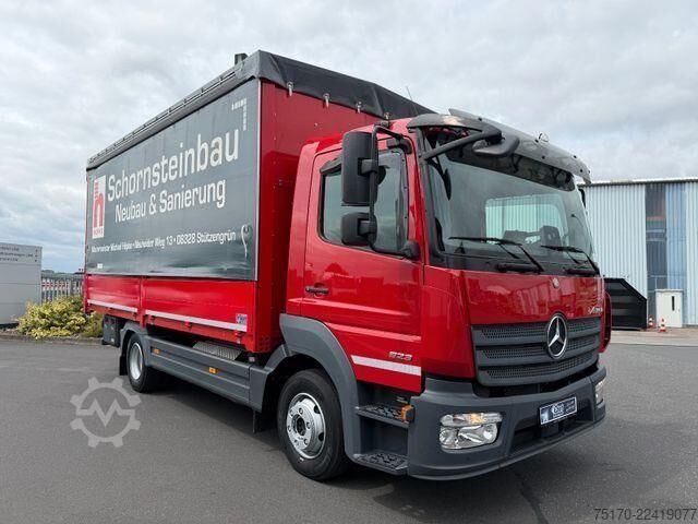 Sliding tarpaulin Mercedes-Benz Atego 923 L 3 Sitze Standh. Ausbau