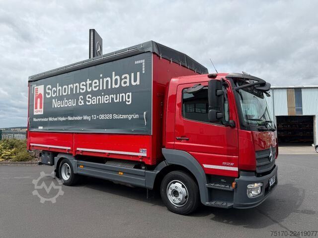 Sliding tarpaulin Mercedes-Benz Atego 923 L 3 Sitze Standh. Ausbau
