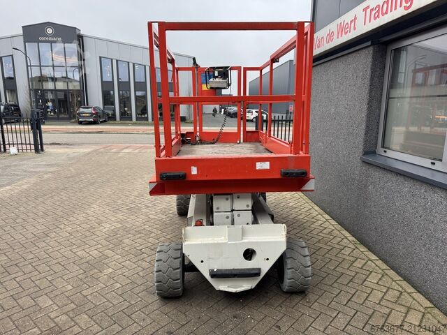 Holland-Lift Y 64 EL 14 Scherenarbeitsbühne / Scherenbühne 8,4 m Arbeitshöhe elektrisch 2015 HOLLAND-LIFT Y 64 EL 14 Schaarhoogwerker / Sciccor lift 8.4M Werkhoogte Elektrisch 2015