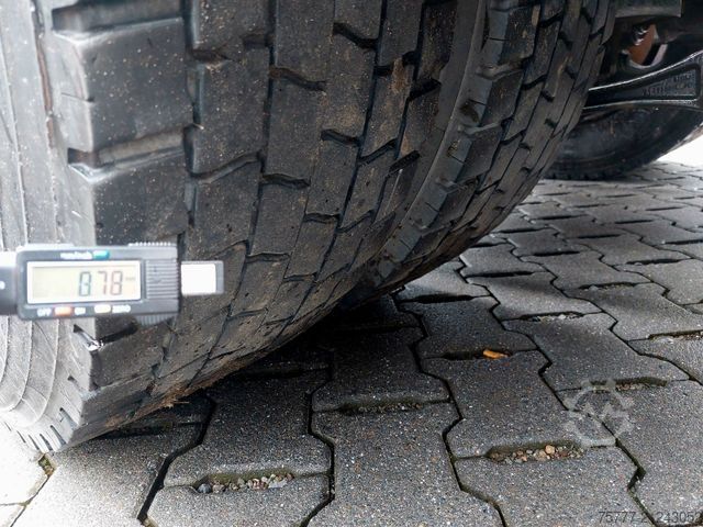 Standard SZM MAN TGX 18.460 XXL-MOTORSCHADEN-INTARDER-2 Tanks