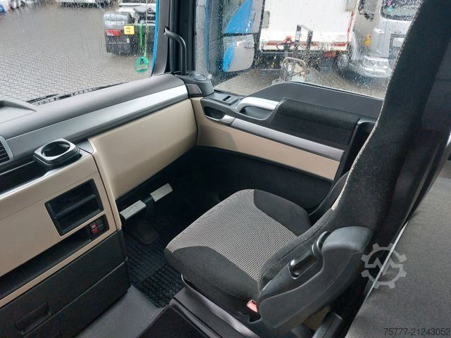 Standard SZM MAN TGX 18.460 XXL-MOTORSCHADEN-INTARDER-2 Tanks