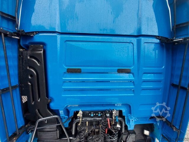 Standard SZM MAN TGX 18.460 XXL-MOTORSCHADEN-INTARDER-2 Tanks