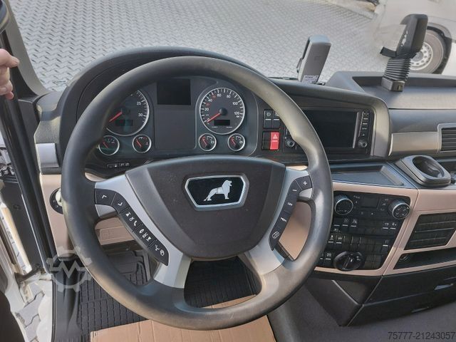 Standard SZM MAN TGX 18.500 XXL-MOTORSCHADEN-INTARDER-2 Tanks