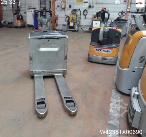 Elektrische Niederhubwagen Still EXU 16