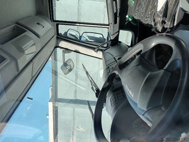 LKW mit Kofferaufbau IVECO ML 120E25/P