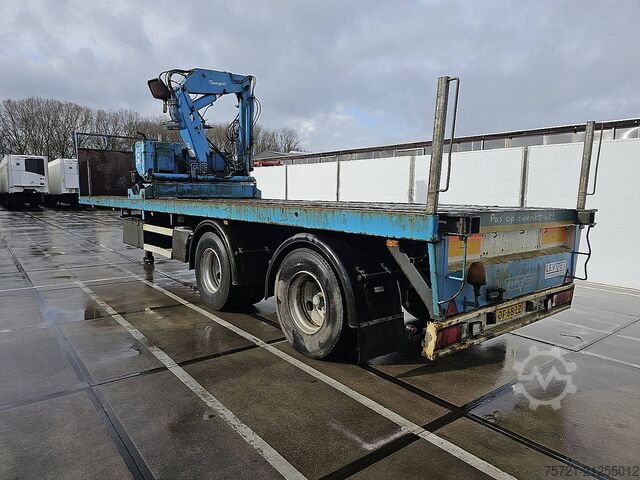Loading platform with walls PACTON TBD 237 16 TM STENENOPLEGGER