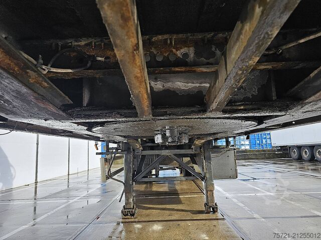 Loading platform with walls PACTON TBD 237 16 TM STENENOPLEGGER