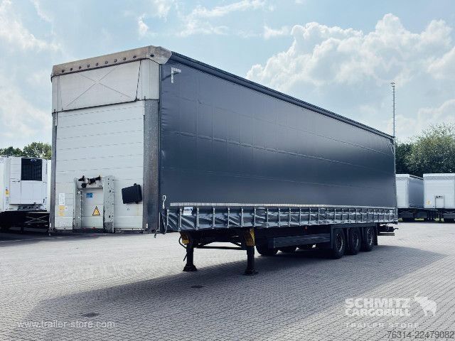 Auflieger mit Pritsche & Plane Schmitz Cargobull Curtainsider Mega Getränke