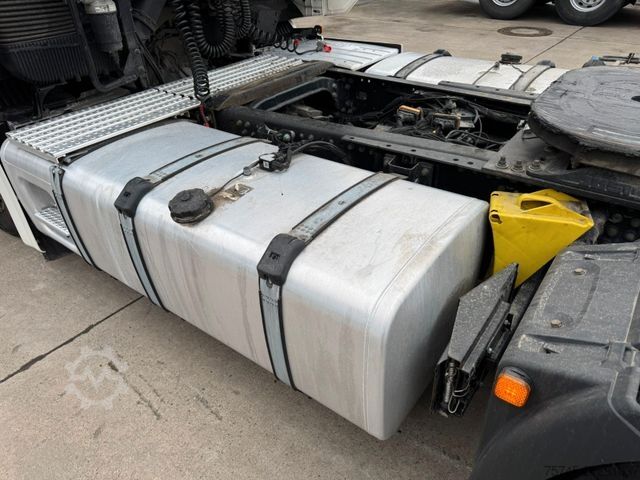 Volumen SZM MAN TGX 18.470 * RETARDER * 2 X TANK * VOLUMEN* 2 X