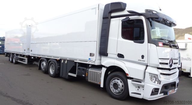 LKW mit Getränkeaufbau MERCEDES-BENZ 2548 Actros*7,7 m Schwenkwand*NLA*LBW*kpl. Zug