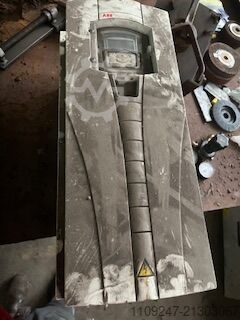 Schweißroboter ABB ABB IRB 1400 M2000 Robotic Welding Cell