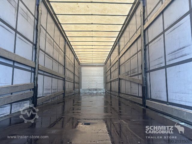 Auflieger mit Pritsche & Plane Schmitz Cargobull Semitrailer Curtainsider Standard