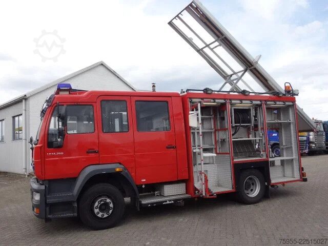 Fire engine MAN L79 14-250 man bomberos truck