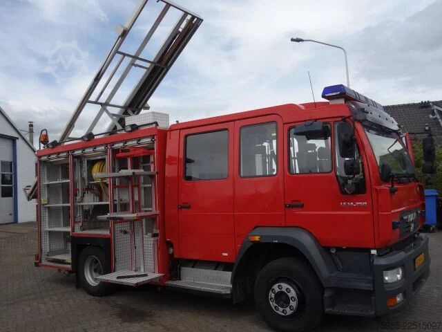 Fire engine MAN L79 14-250 man bomberos truck