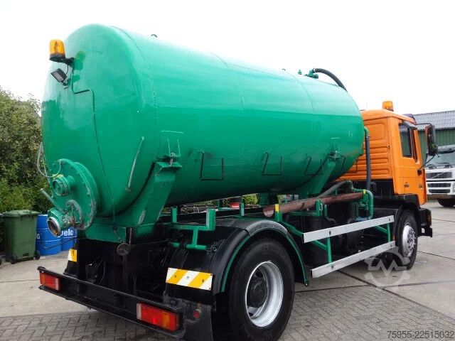 Suction vehicle MAN 18-264 6 cil manualpomp,toilet truck vacuum/ press
