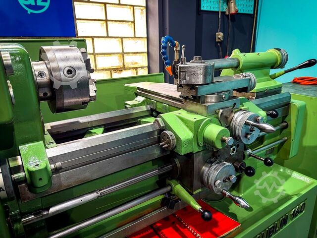 Leit- und Zugspindeldrehmaschine SCHAUBLIN 160