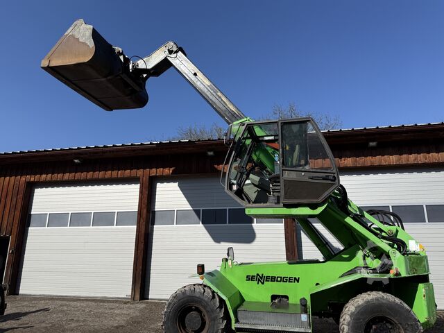 Telescopic loader Sennebogen 305
