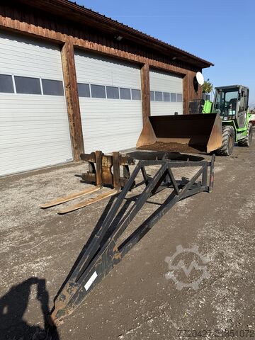 Telescopic loader Sennebogen 305