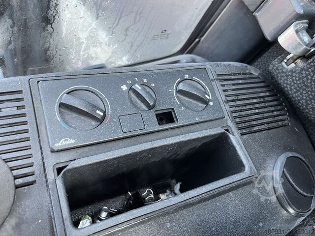 Electric 4-wheel forklift Linde E20PH-02