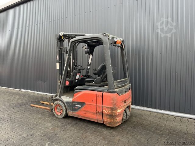 Electric 3-wheel forklift Linde E16-02
