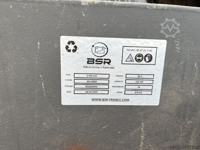 Electric 3-wheel forklift Linde E16-02