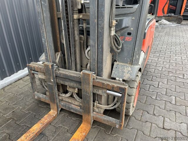 Electric 3-wheel forklift Linde E16-02