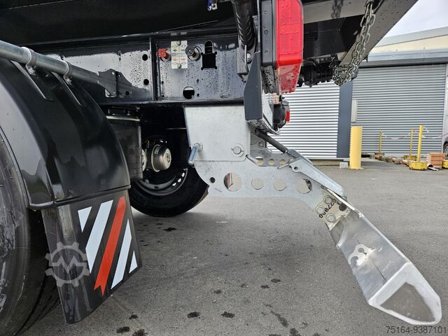 Tipper- three-way Schwarzmüller Tandem-Kippanhänger bündig, Plane, Zurrringe