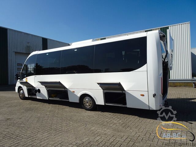 Motor coach IVECO Rosero First FLHI XL - 31 Sitze EURO 6