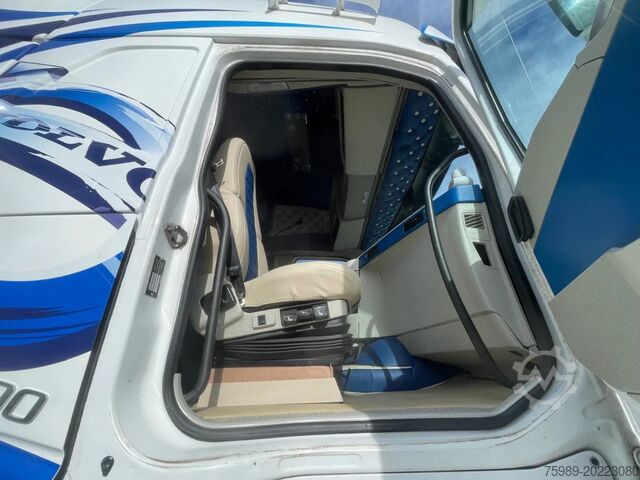 Standard-SZM Volvo FH 500 Real leather, FRIGO, ACC, ! ROYAL TRUCK!...