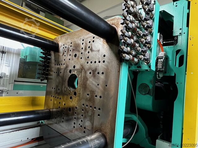 Arburg 520A-1600-400 (228) Arburg 520A-1600-400 (228)hybrid