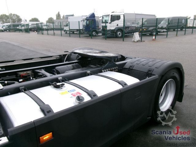 Standard tractor unit Scania R 450 A4x2NA
