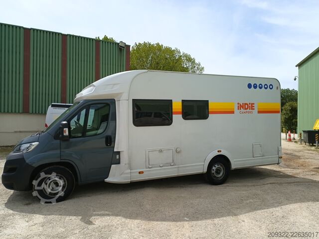 Teilintegriertes Wohnmobil 2024 Fiat Ducato Weinsberg Carasuite | Completamente Equipaggiato | 5 Posti