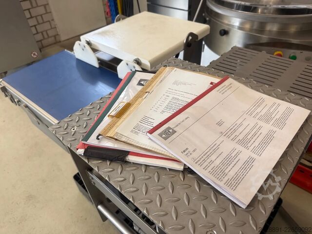 High-performance bandsaw slicer Treif Falcon
