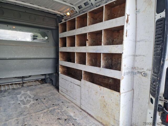 Van Peugeot Boxer